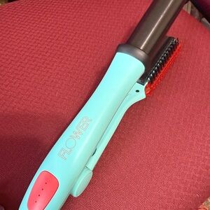 Flower Hair Styling Tool in Teal and Red